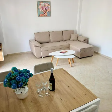 Appartement Adam With Swimming Pool *